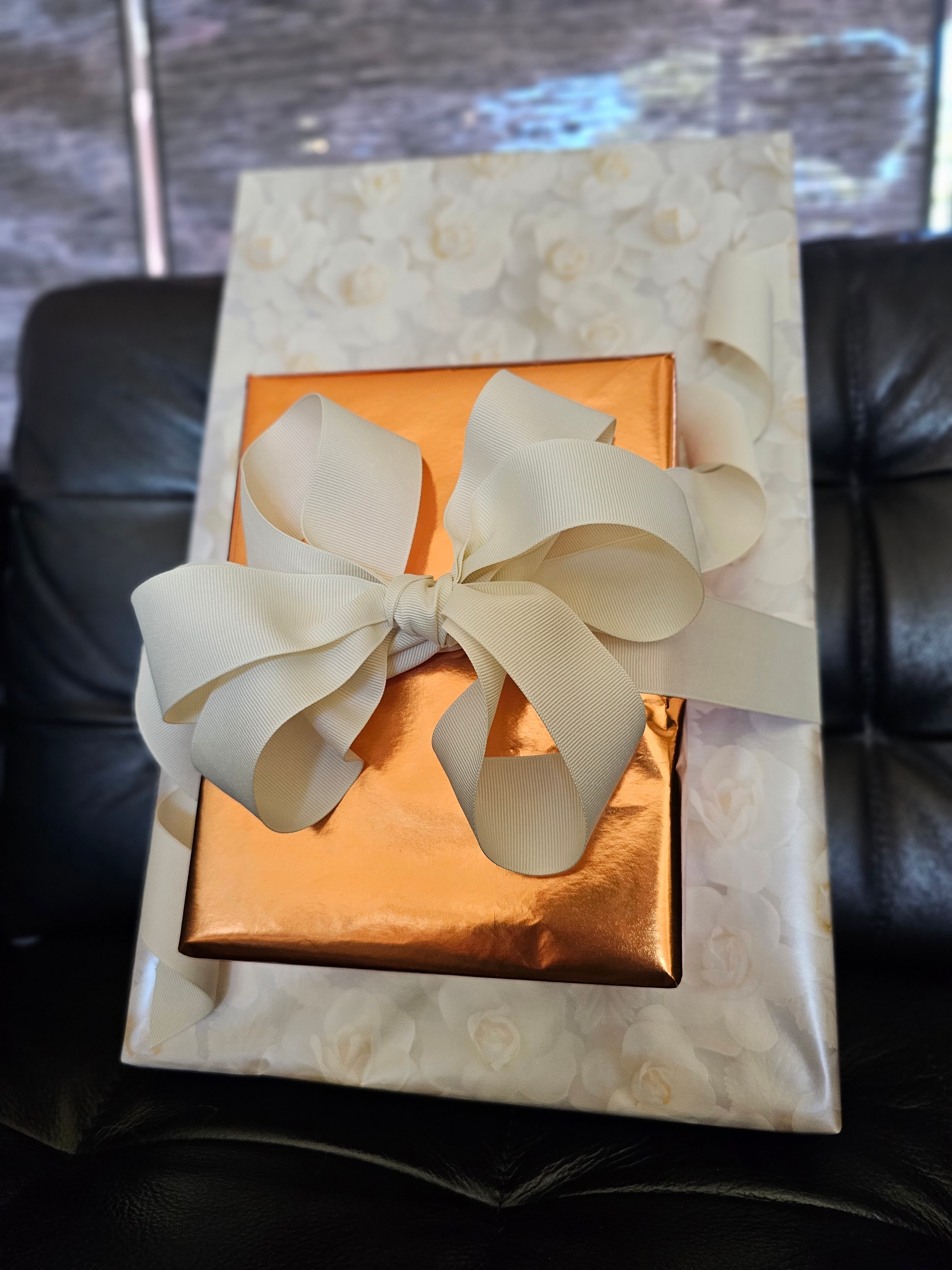 Corporate gift boxes with branded presentation